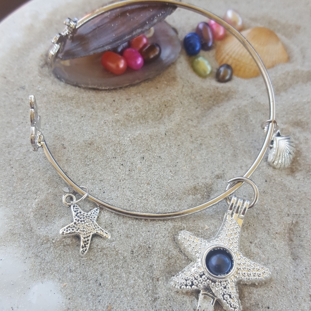 Star fish with real freshwater pearl